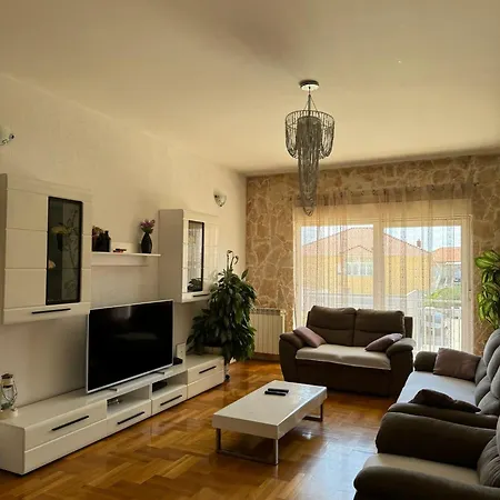 Adriana Apartman